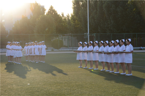 我校护理系成功举办护士礼仪风采大赛