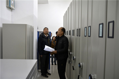 我校对档案部门消防安全开展排查整治工作
