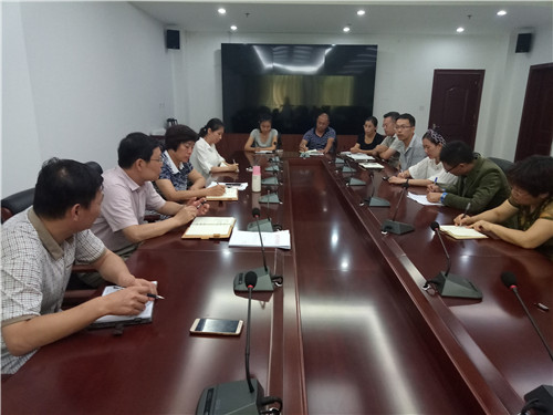 我校召开科研工作座谈会