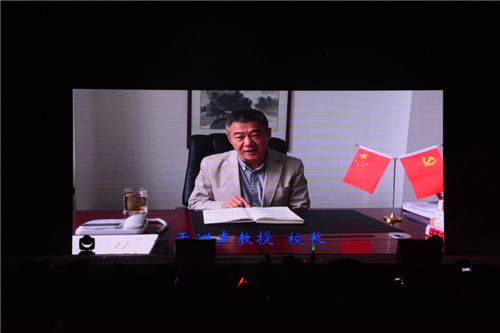 “放飞梦想 扬帆起航”——我校隆重举办2016迎新晚会