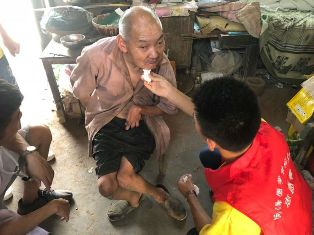 我校小留承医志愿者服务队荣获2018年全国暑期“三下乡”社会实践活动优秀团队