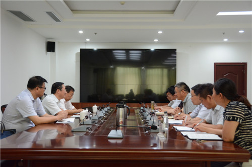 省卫生计生委副主任于富军一行到我校开展专项工作调研督导