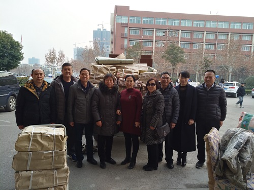 我校图书馆为退休老干部建设图书资料室