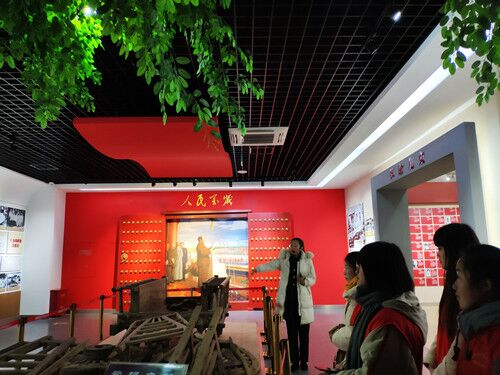 护理系党总支开展“缅怀革命先烈 弘扬民族精神”活动