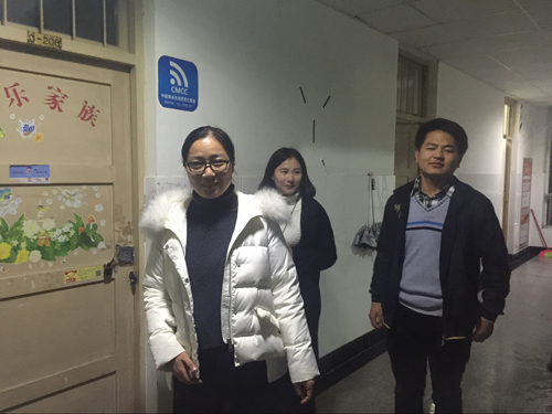 我校开展突击检查宿舍活动