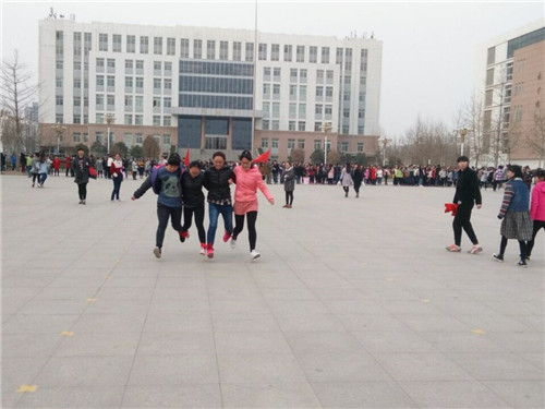 我校药学系开展“三七”女生节活动