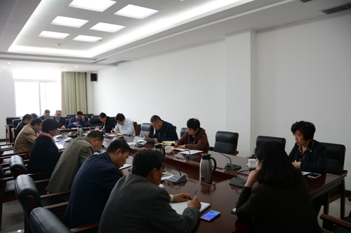 我校党委中心组组织集体理论学习