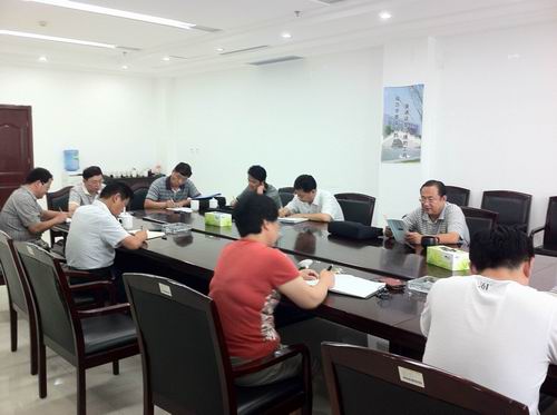 菏泽医专召开党的群众路线教育实践活动领导小组办公室工作会议