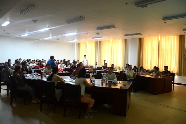 我校附属医院护养中心举办养老照护人员培训班