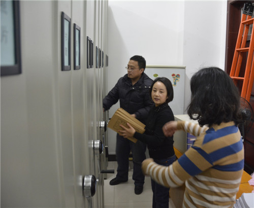 我校档案部门开展档案安全应急演练活动