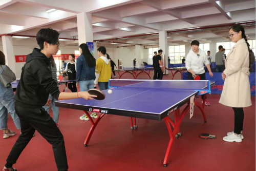 我校医学技术系举办第一届乒乓球比赛