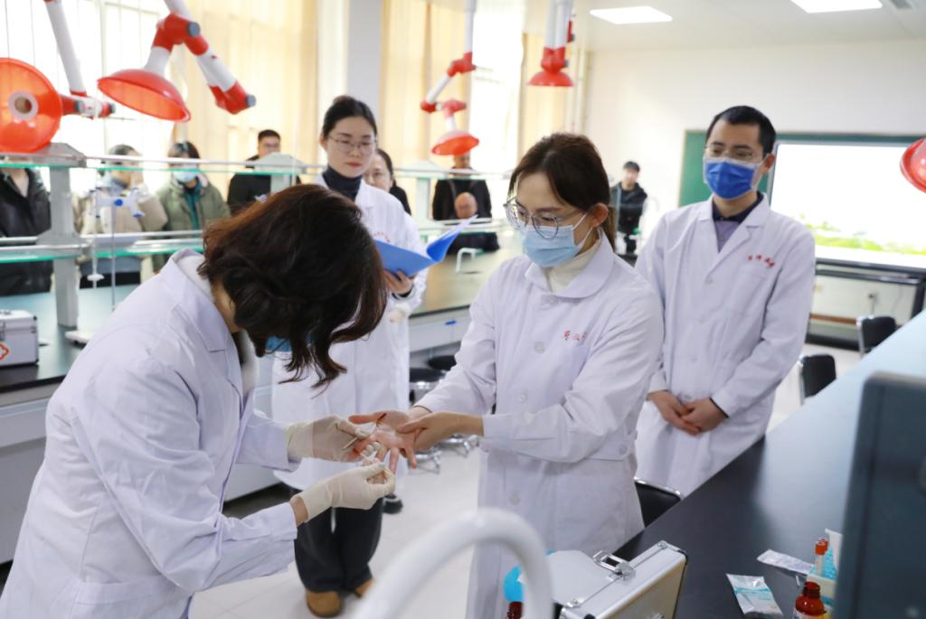 9ff22246-58e8-44d9-89b9-ab3ac290fd31