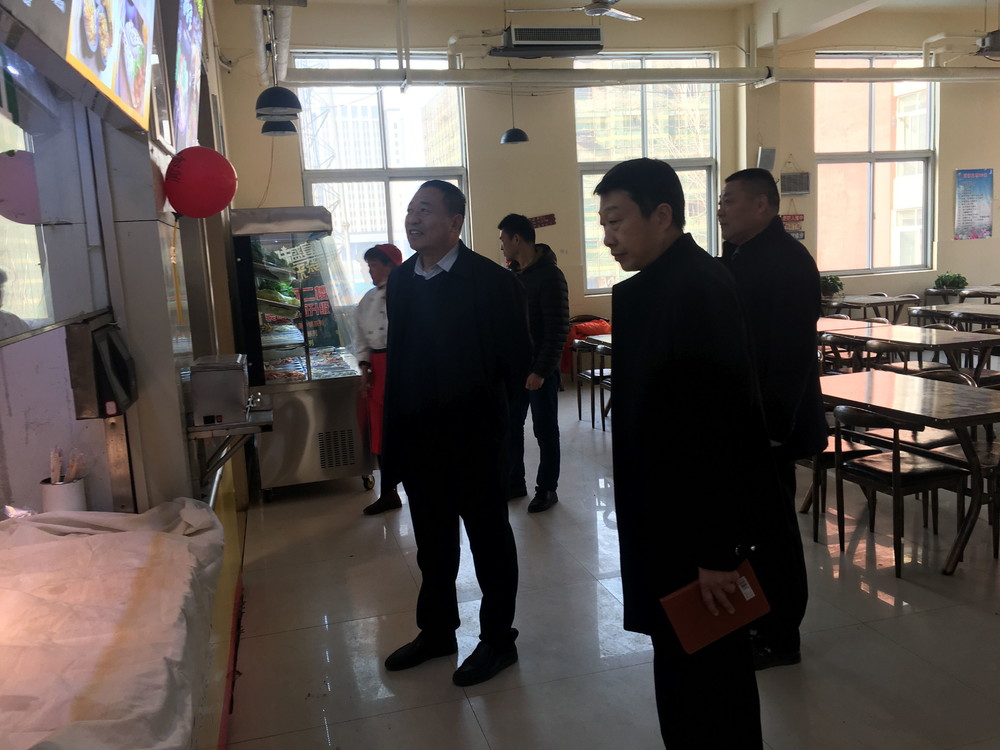 开展学校食堂大检查 保障开学“第一餐”