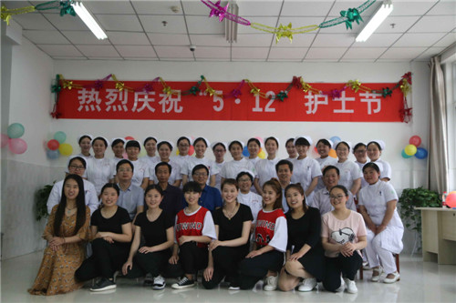 我校附属医院庆祝“5.12”护士节