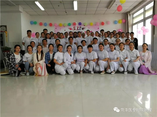 我校附属医院举行5.12护士节庆祝活动