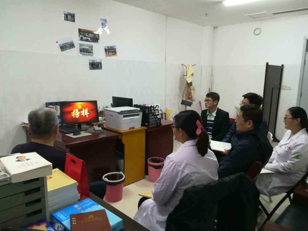 我校积极组织党员开展向时代英模学习活动