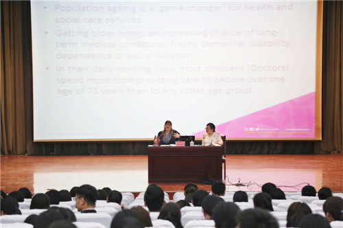 英国拉纳克郡新学院代表团来我校访问交流