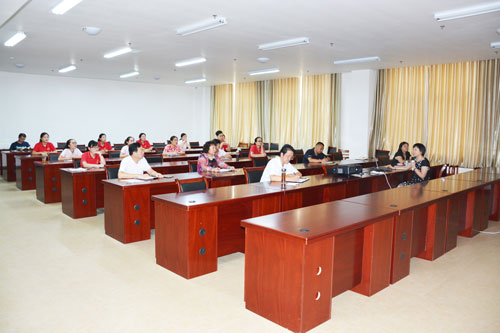 我校护养运营辅导项目第一阶段成果汇报暨捐赠仪式