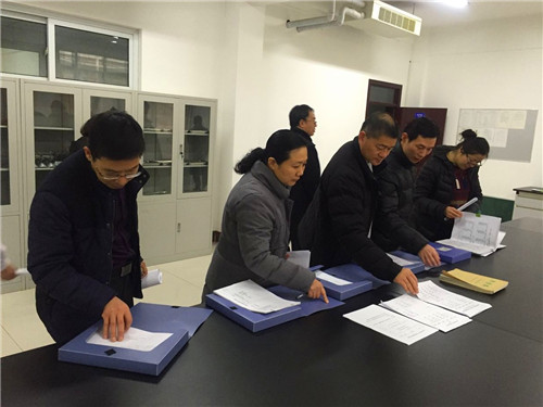 菏泽医专组织开展16-17学年第一学期实验室检查工作