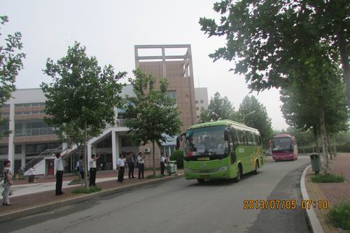 我校4000余名学生奔赴各教学实习基地