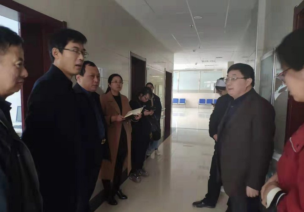 菏泽市120急救指挥中心张之轩主任一行莅临我校附院急诊科指导工作
