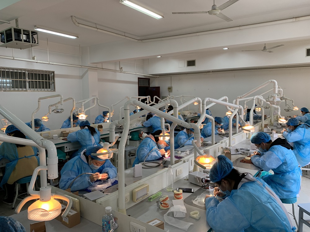 口腔医学系举办2019年全国口腔技能大赛校内选拔赛