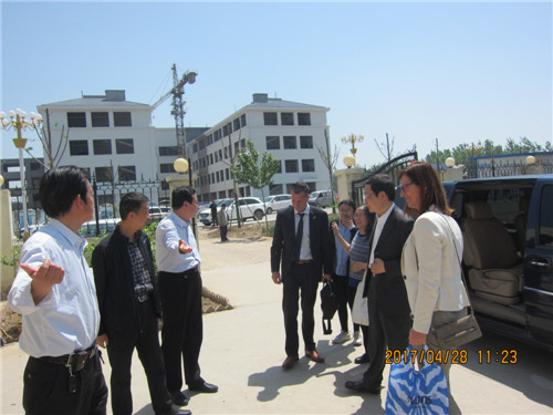 荷兰艾文思应用科技大学Coen Toebosch院长来我校考察合作办学工作