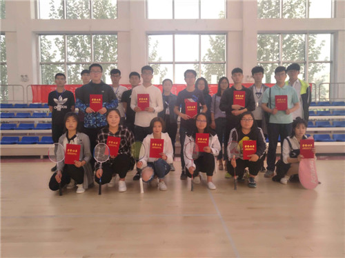 我校临床医学系举办第二届“激情青春，羽你同在”羽毛球比赛