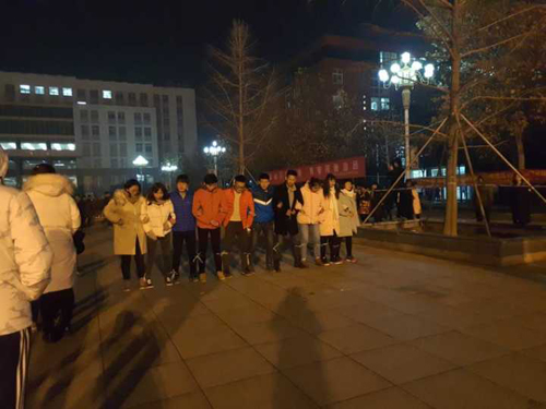 我校临床系举办趣味体育运动会