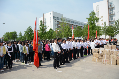 菏泽市侵权盗版及非法出版物集中销毁活动在我校举行