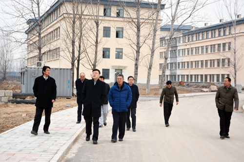 省卫生计生委副主任左毅一行到菏泽医专康复养老中心视察指导工作