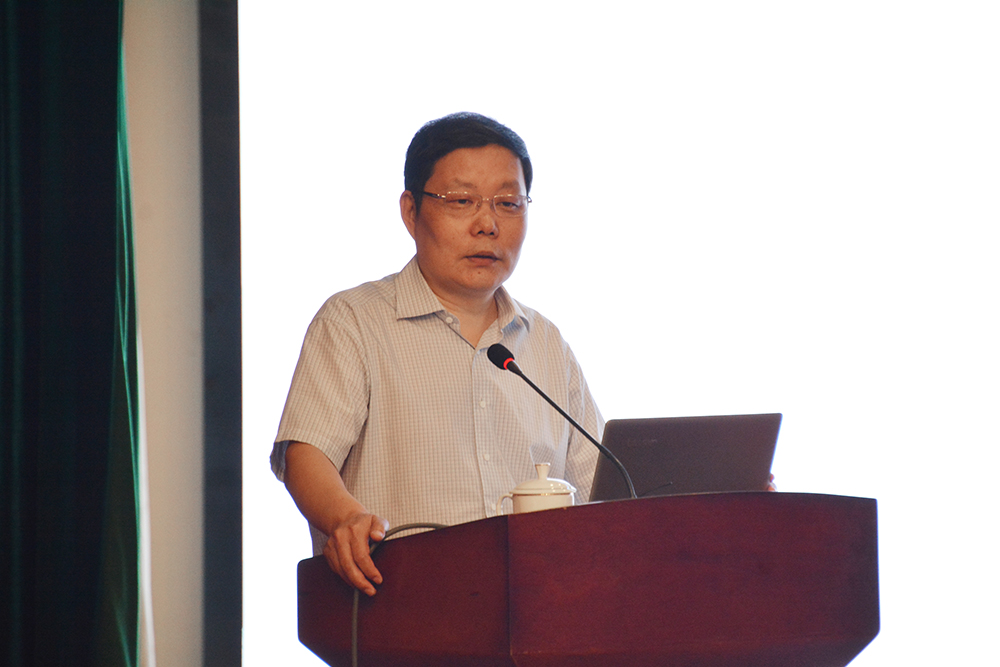 顾润国校长为全校教师解读“职教二十条”