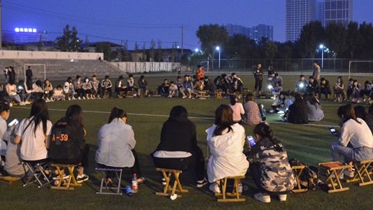 我校举办“立鸿鹄志，做奋斗者”主题团日活动