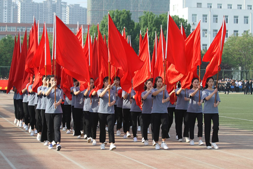 我校2019年春季运动会隆重开幕