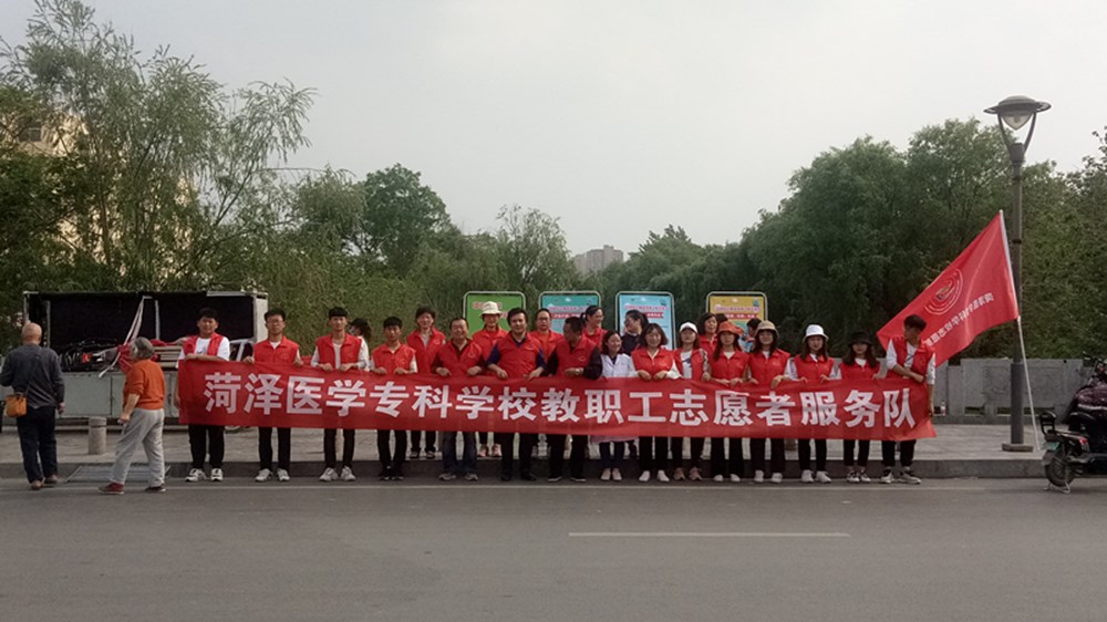 我校开展“健康饮食，美食美刻”健康知识宣讲志愿活动