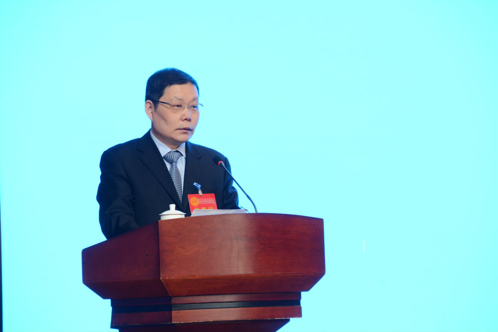 我校召开2018年工作总结表彰暨2019年工作部署会