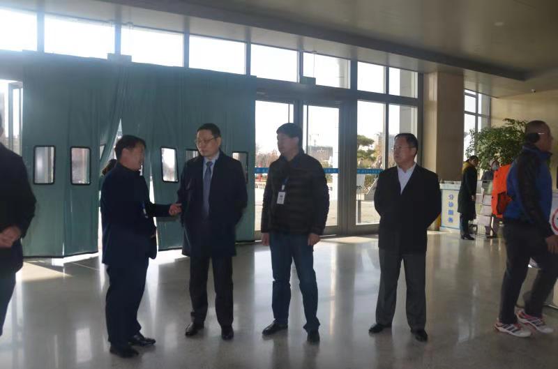 校长顾润国到曲阜市人民医院调研